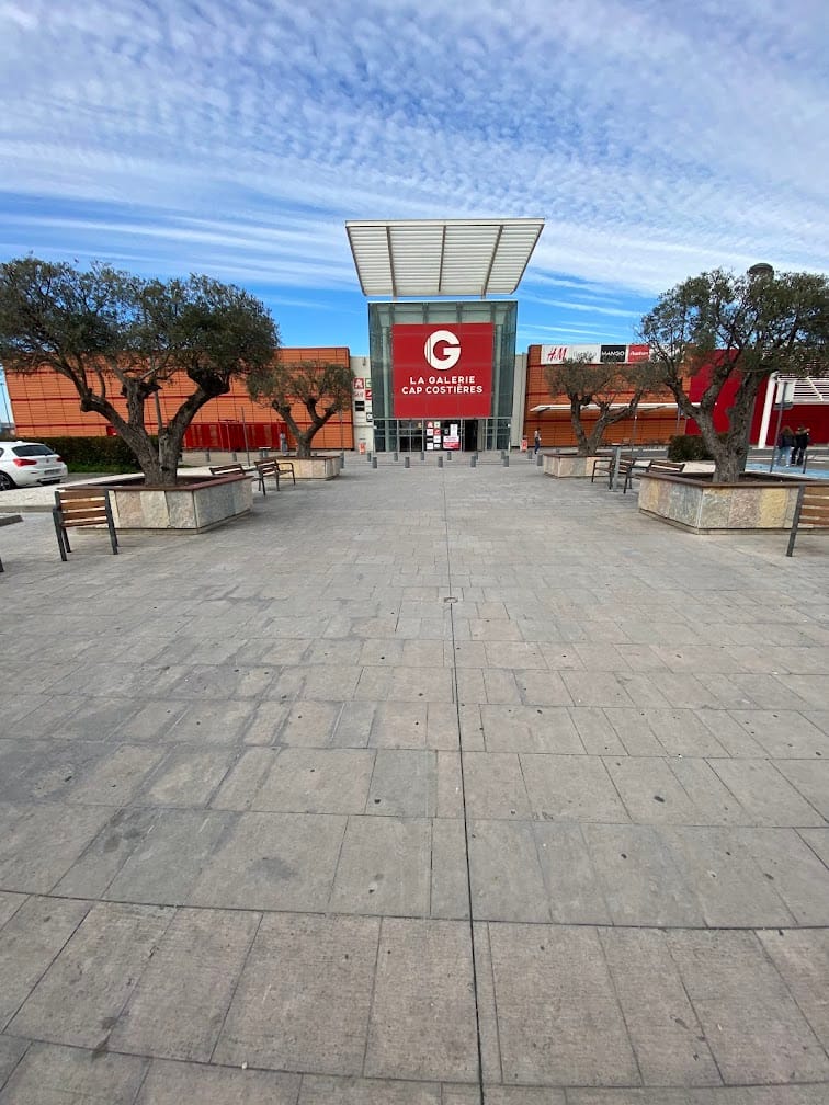 Starbucks - Nîmes Cap Costières - Photo 4